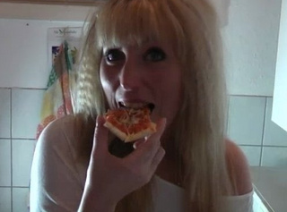 Die Sperma-Pizza!!!